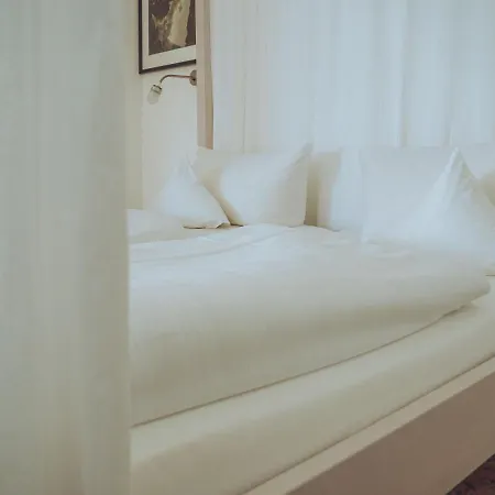 Schloss Raitenbuch Ξενοδοχείο *