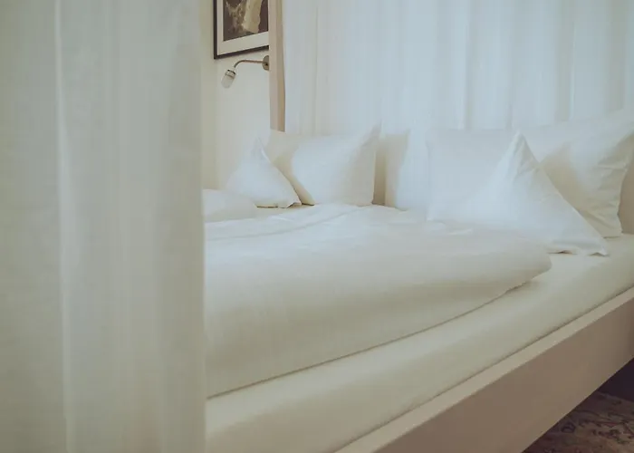 Schloss Raitenbuch Hotell *